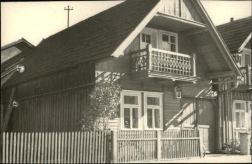 dom, skan 7