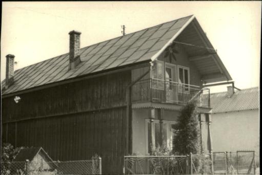 dom, skan 9