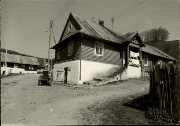 dom i zabudowa gospodarcza, skan 2