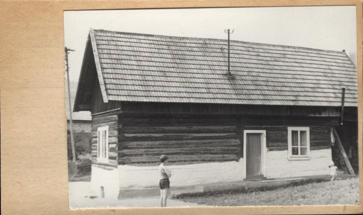 dom z zabudową gospodarczą, skan 2