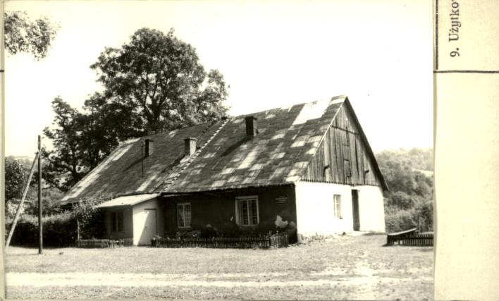 dwór, ob. biblioteka, skan 2