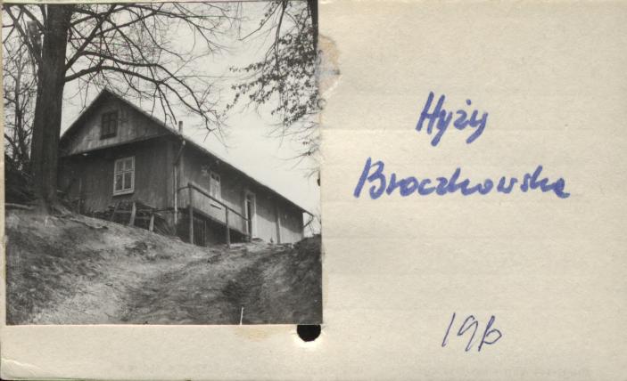 dom ze stajnią, skan 2