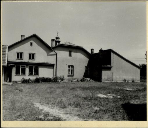 dom zakonny i ochronka - zespół klasztorny służebniczek NMP (starowiejskich), skan 2