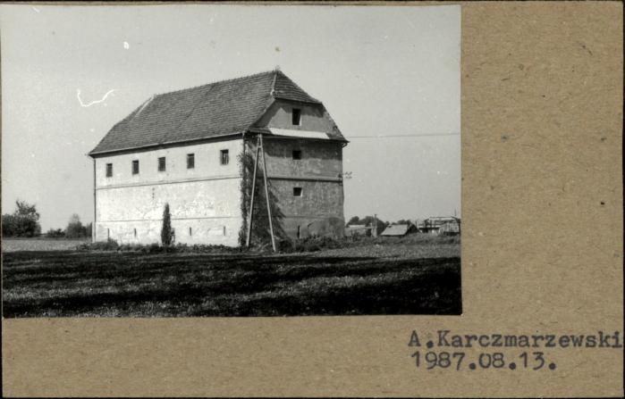 zespół folwarczny, spichlerz, skan 2