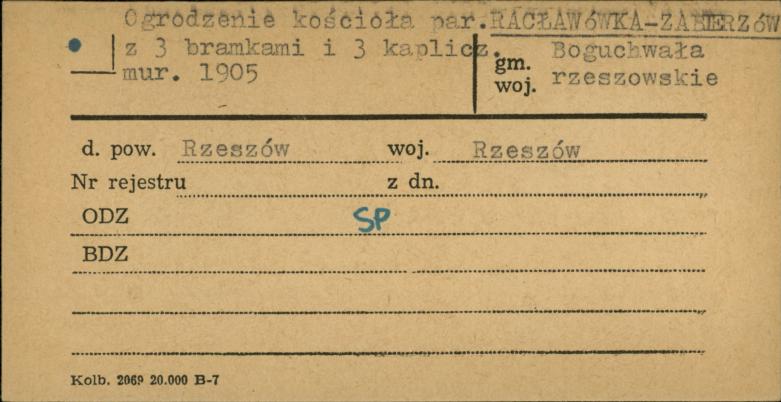 ogrodzenie kościoła par. z 3 bramkami i 3 kaplicz., skan 1