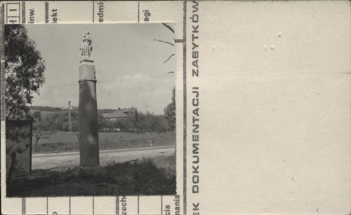 kolumna z posągiem św. Józefa z dzieciątkiem, skan 2
