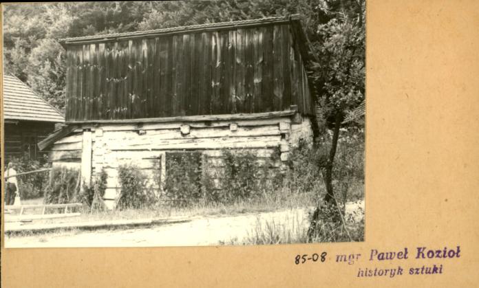 chałupa ze stajnią, skan 2