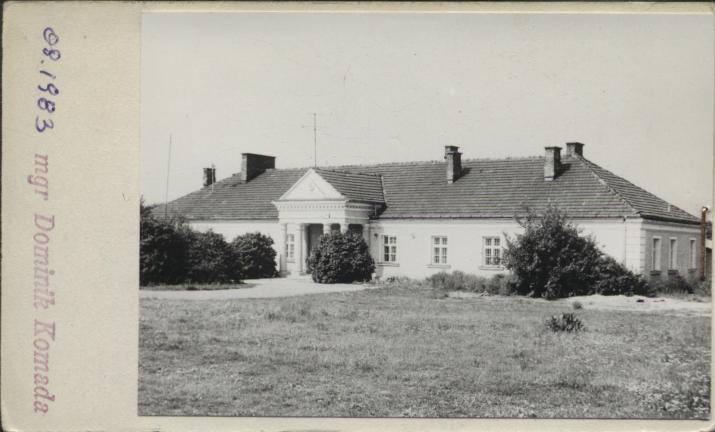 dwór, skan 2