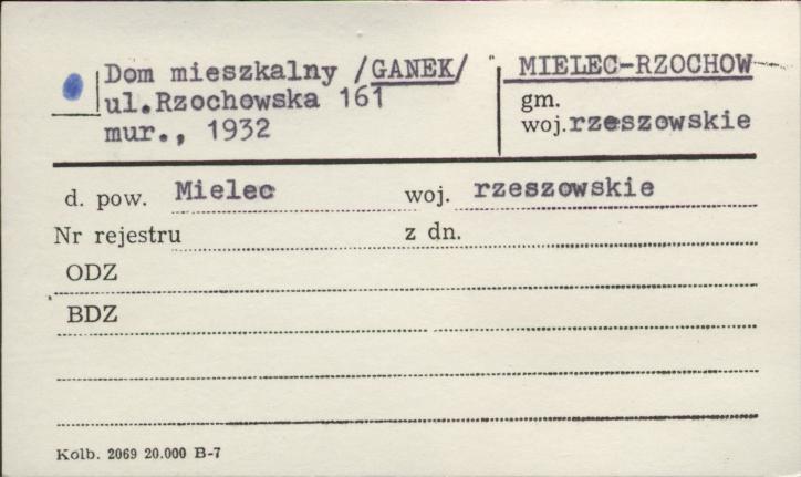 dom mieszkalny, ganek, skan 1