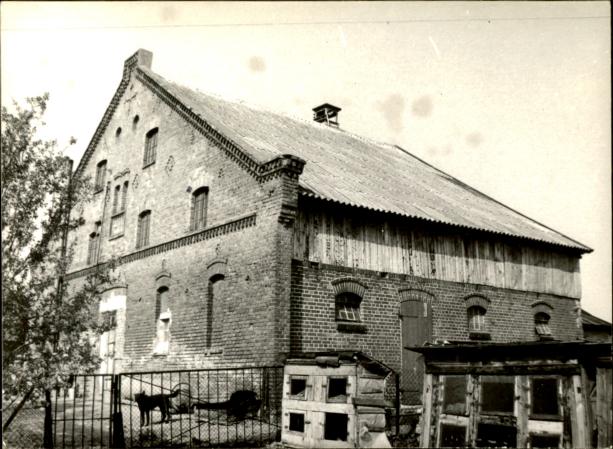 budynek gospodarczy, skan 3