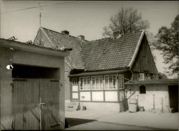 dom, skan 4