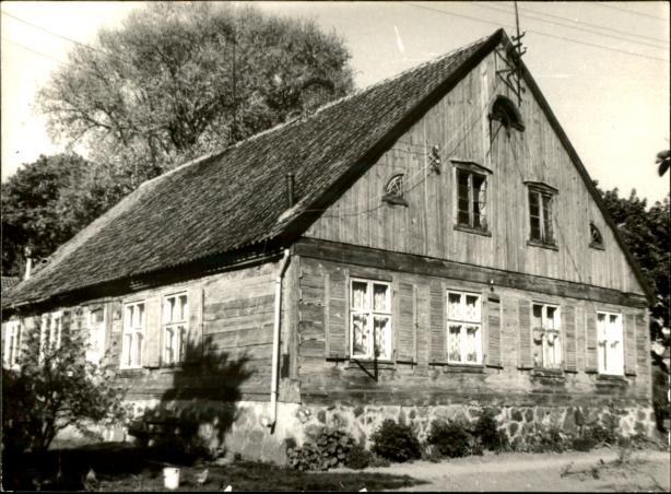 dom, skan 4