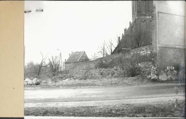 fragment murów obronnych, skan 2