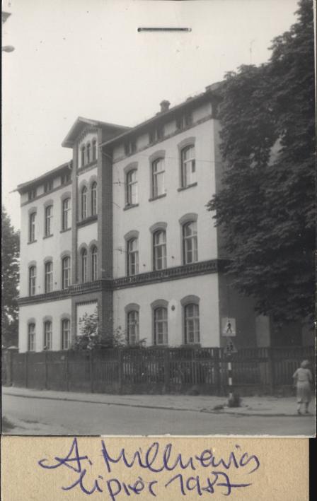 budynek szkoły pdst. 8, skan 2