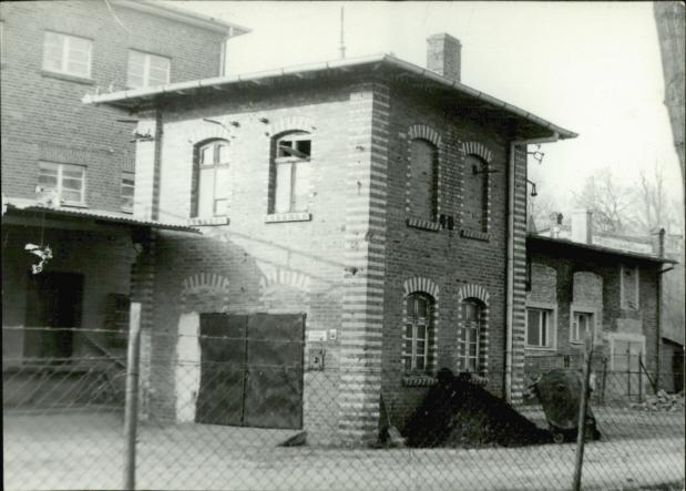 budynek mieszkalny III /w zespole budynków d. młyna/, skan 3