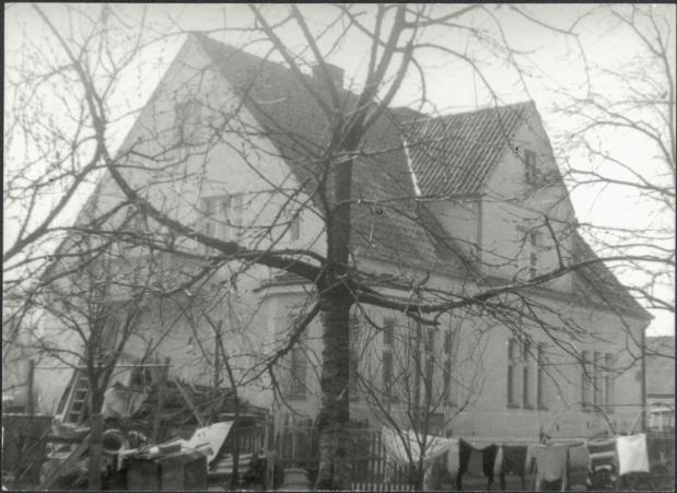 dom, skan 6