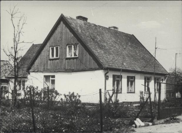 dom, skan 4