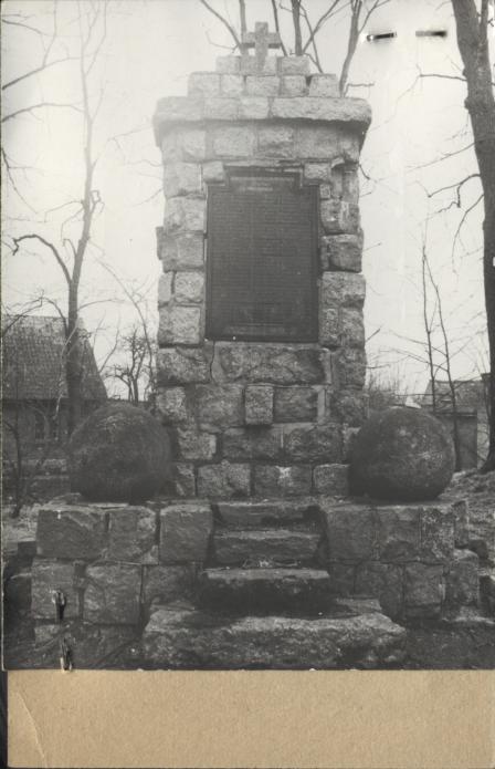 pomnik poległych w I wojnie światowej, skan 2