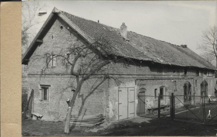 budynek gospodarczy, skan 2