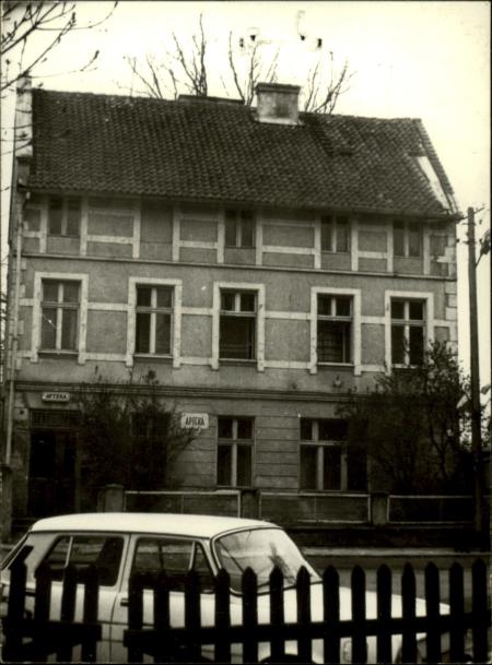 dom - apteka, skan 5