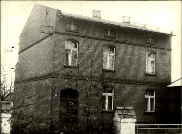 dom, skan 4