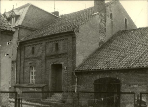 dom, skan 4