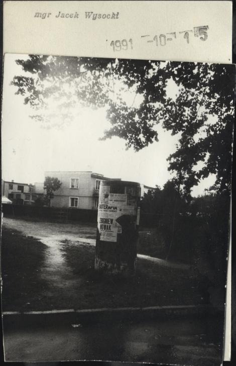 słup ogłoszeniowy, skan 2