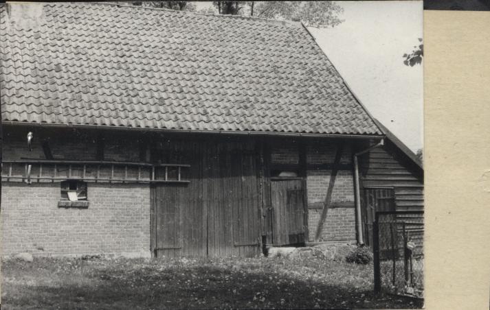 budynek gospodarczy przy szkole, skan 2