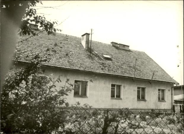 zespół pałacowo-folwarczny - dom, skan 2