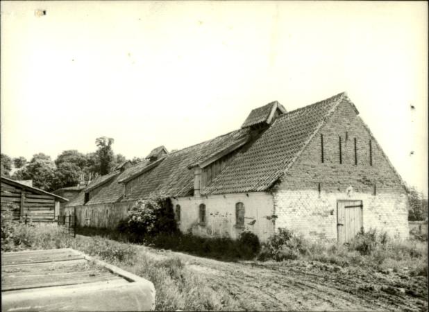 zespół pałacowo-folwarczny - chlewnia, skan 2