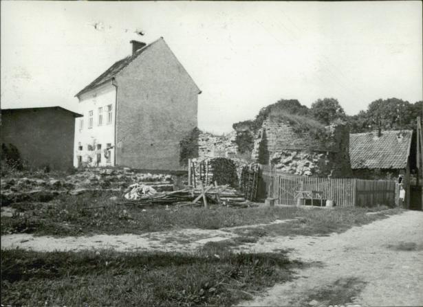 odcinki murów obronnych, skan 2
