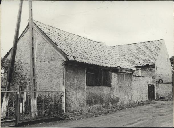 budynek gospodarczy, ob. warsztat wulkanizacyjny, skan 2