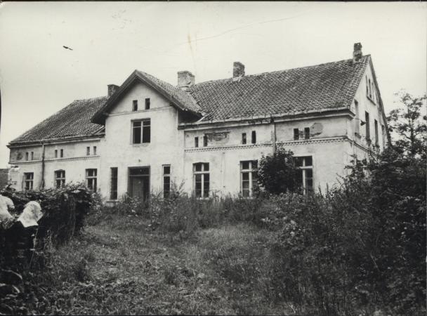 dwór - zespół dworsko-folwarczny, skan 3