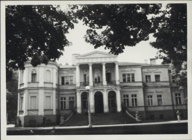 pałac, ob. Państw. Dom Op. Społ., skan 3