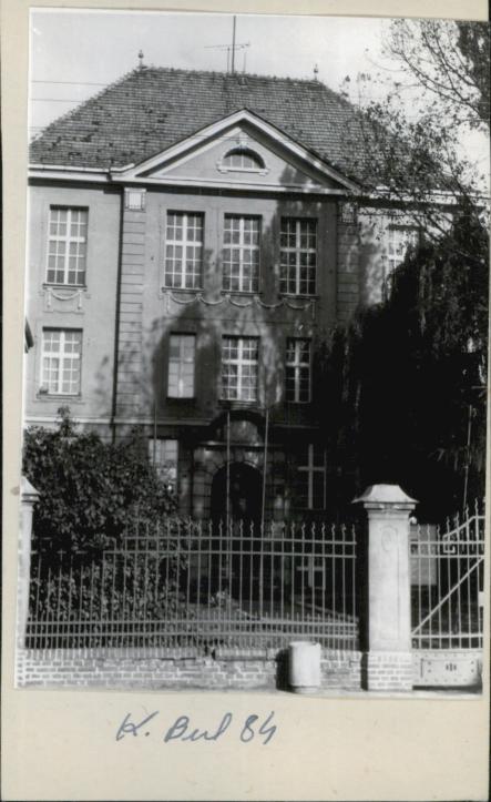 dom - liceum ogólnokszt., skan 2