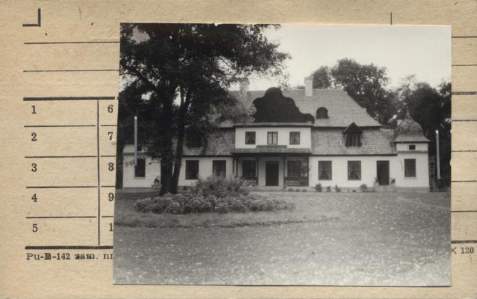 dwór/ob. Muzeum Regionalne Ziemi Średzkiej/, skan 2