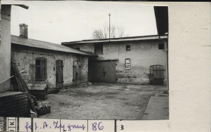 zabudowania gospodarcze, skan 2