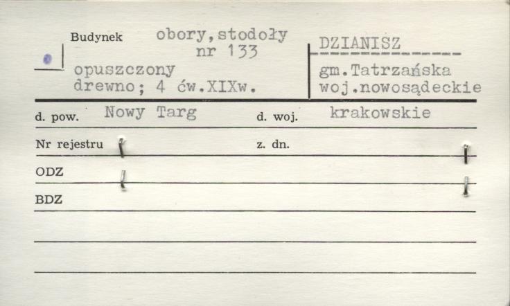 budynek obory, stodoły, opuszczony, skan 1