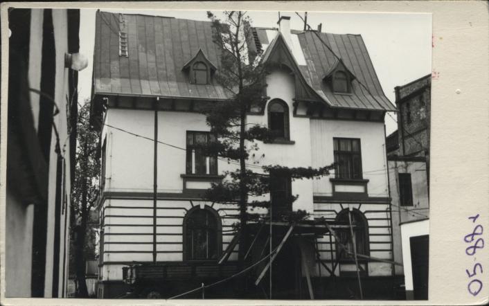 dom - biurowiec, skan 3