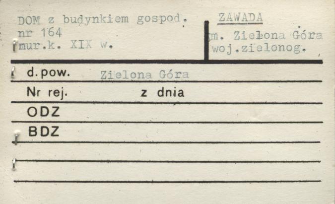 dom z budynkiem gospodarczym, skan 1