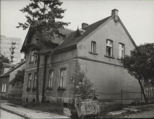 dom, skan 4