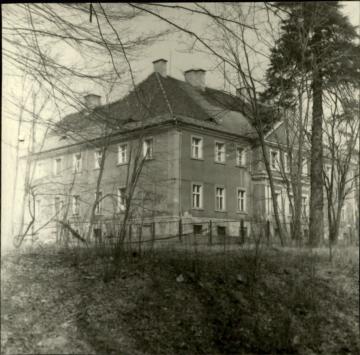 pałac, ob. PGR, skan 2