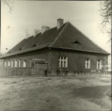zespół pałacowy - oficyna, skan 2