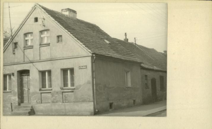 dom z bud. gospodar., skan 2
