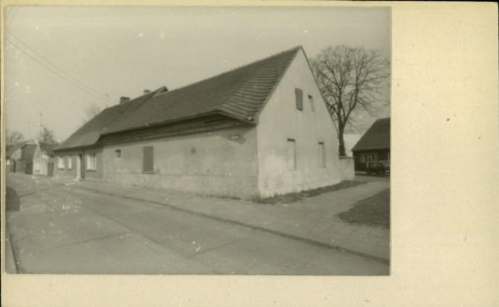 dom z bud. gospodar., skan 2