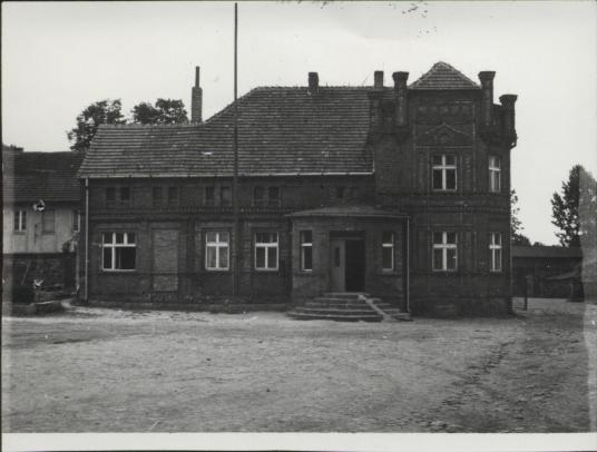 dom na folwarku, skan 2