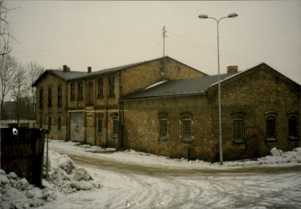 budynek przemysłowy, skan 2
