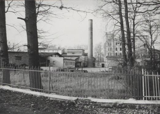 budynek fabryczny (komin), skan 4