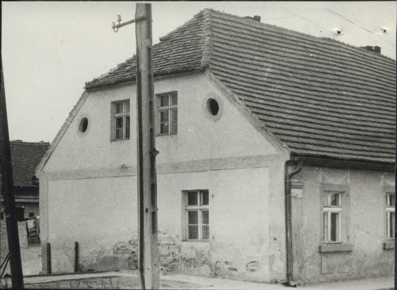 dworek, skan 3