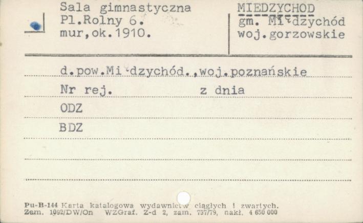 sala gimnastyczna, skan 1
